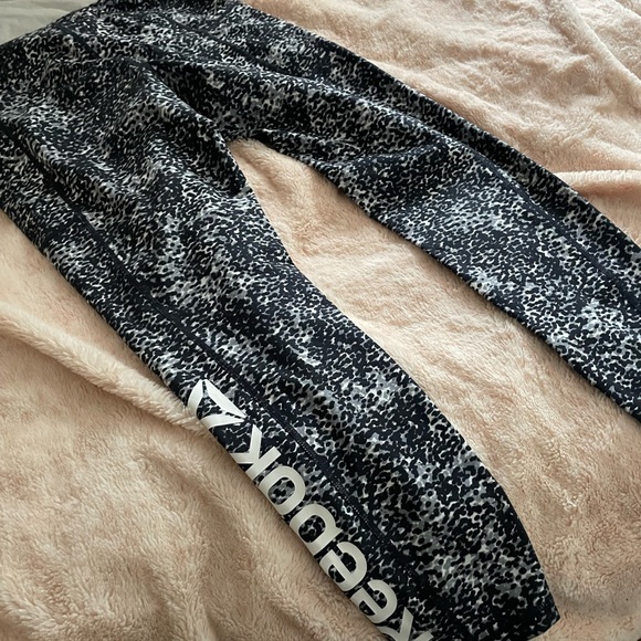 NWOT Reebok Leggings - Picture 2 of 3